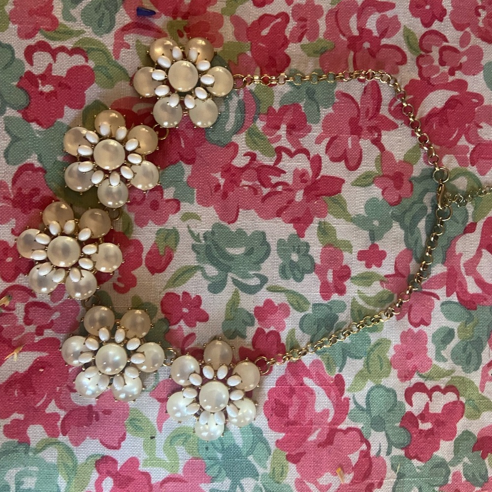 Gold Floral Chain Bracelet